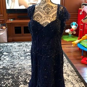 Jovani gown navy blue size 18 worn once